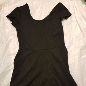 Black dress with lace details Medium